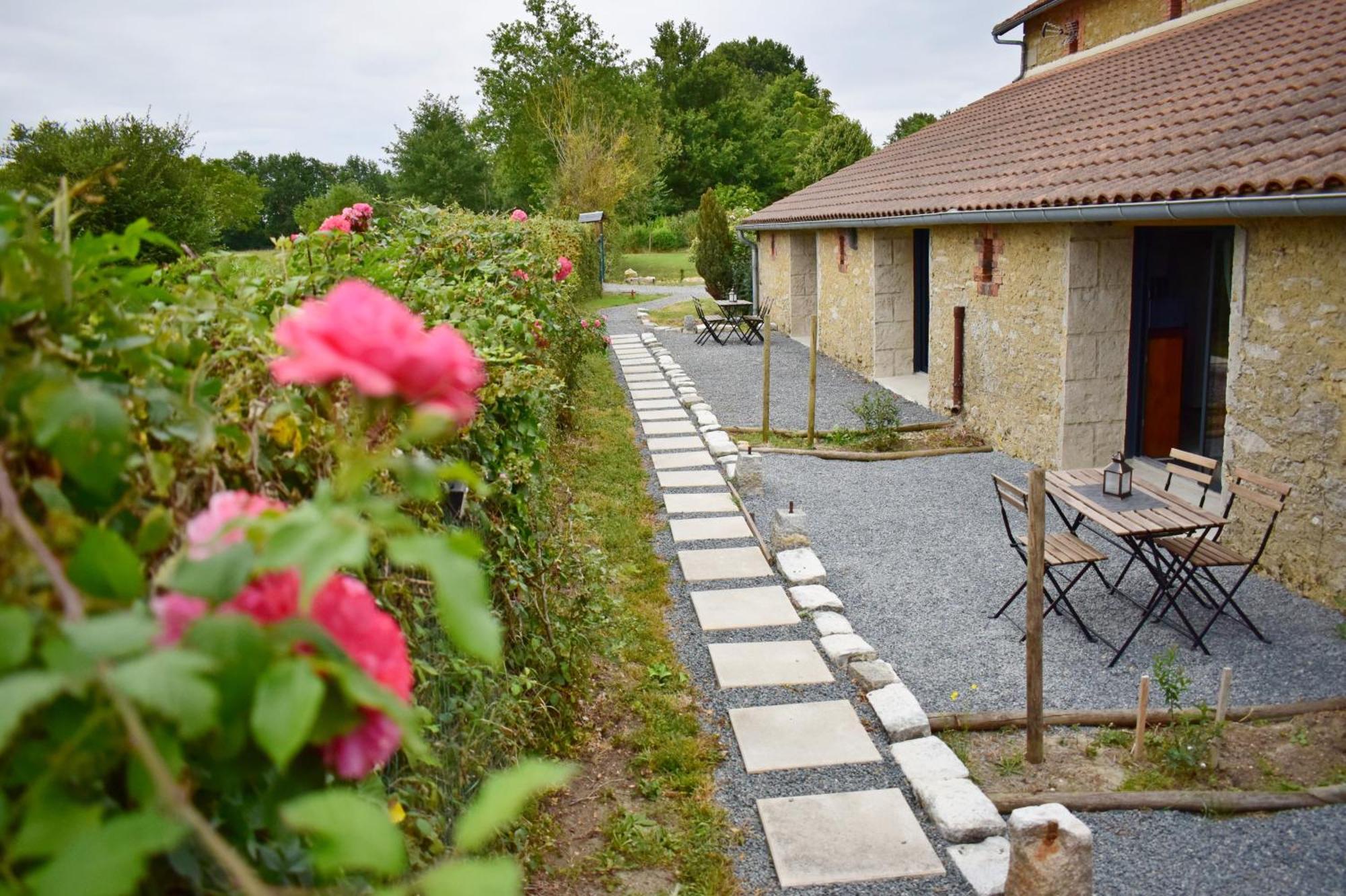L'Oree Du Bois Gaubau Saint-Georges-sur-Layon Экстерьер фото